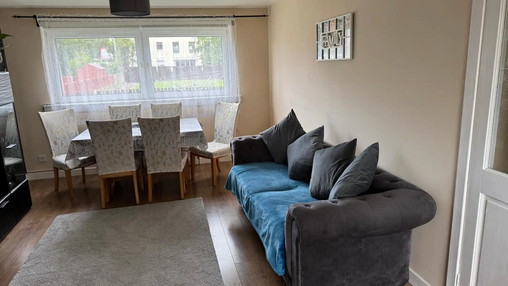 Daire It Is A Spacious And Beautiful Home Edinburgh
