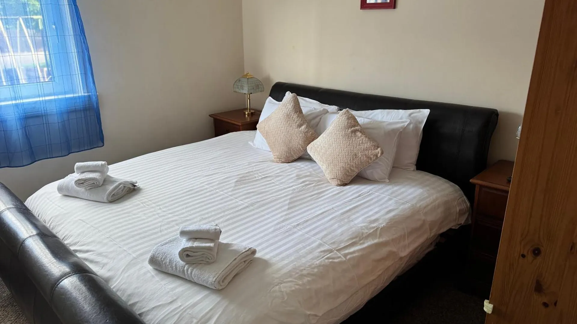 It Is A Spacious And Beautiful Home Edinburgh 0*,  Birleşik Krallık